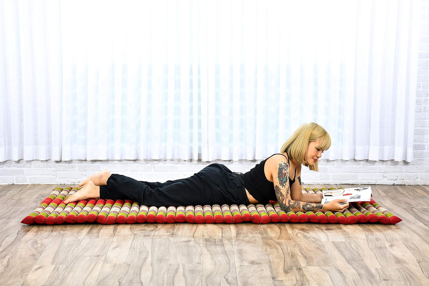 Leewadee - Kapok Roll Mat – Handcrafted Folding Sleep & Relaxation Mattress from Thailand, Ideal as Guest Bed, Camping Mat, Yoga Mat or Traditional Futon, 75 x 39 inches, Anthracite