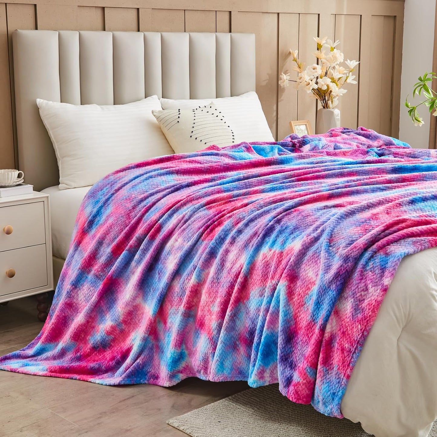 NEWCOSPLAY Super Soft Throw Blanket Light Purple Premium Silky Flannel Fleece Leaves Pattern Lightweight Bed Blanket All Season Use (Light Purple, Throw(50"x60")) - Colors B