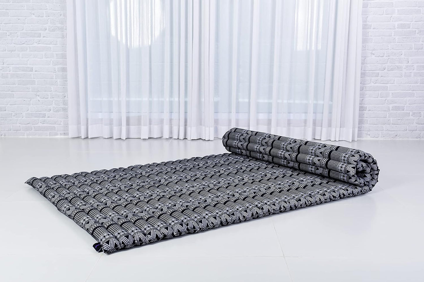 Leewadee - Kapok Roll Mat – Handcrafted Folding Sleep & Relaxation Mattress from Thailand, Ideal as Guest Bed, Camping Mat, Yoga Mat or Traditional Futon, 75 x 39 inches, Anthracite