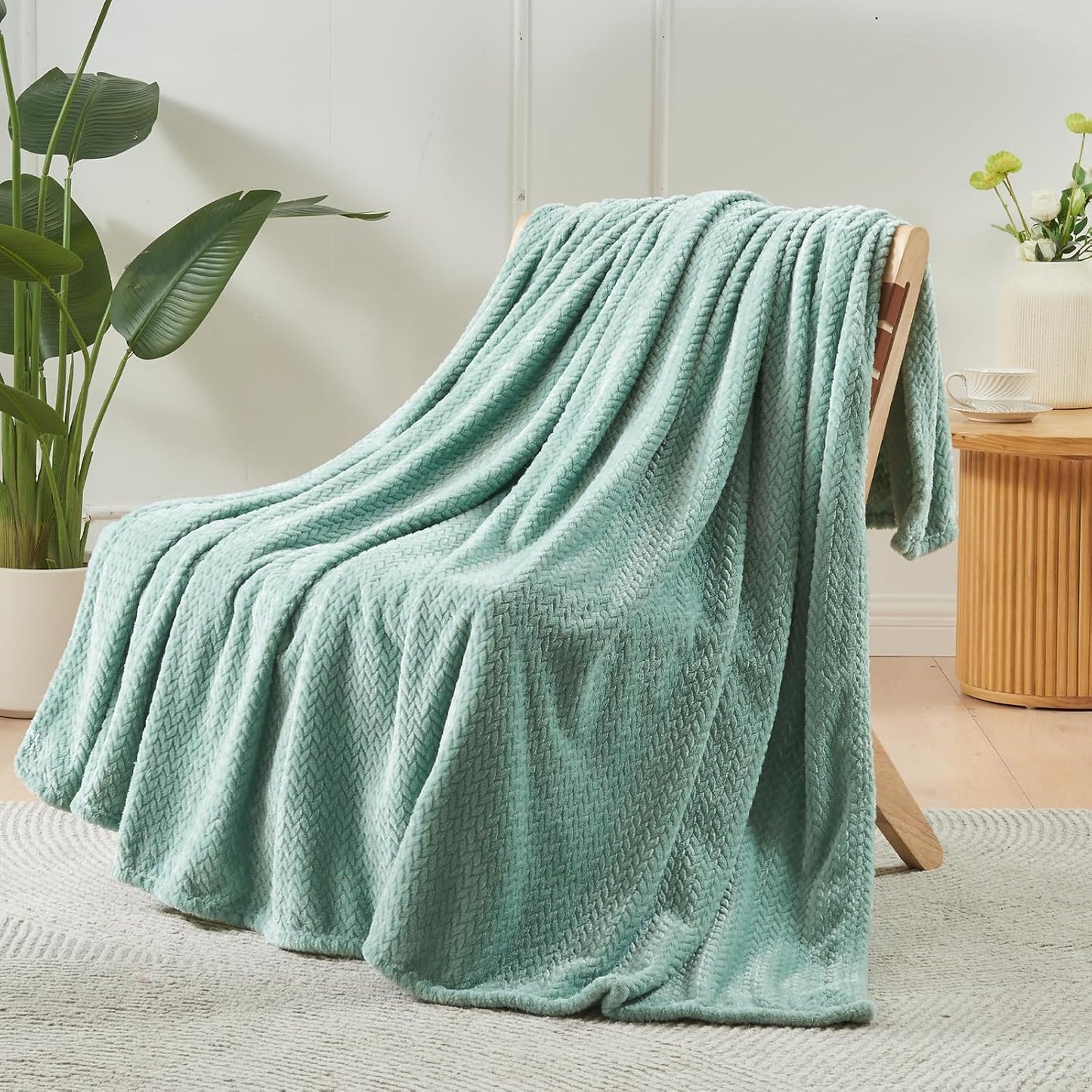 NEWCOSPLAY Super Soft Throw Blanket Light Purple Premium Silky Flannel Fleece Leaves Pattern Lightweight Bed Blanket All Season Use (Light Purple, Throw(50"x60")) - Colors A