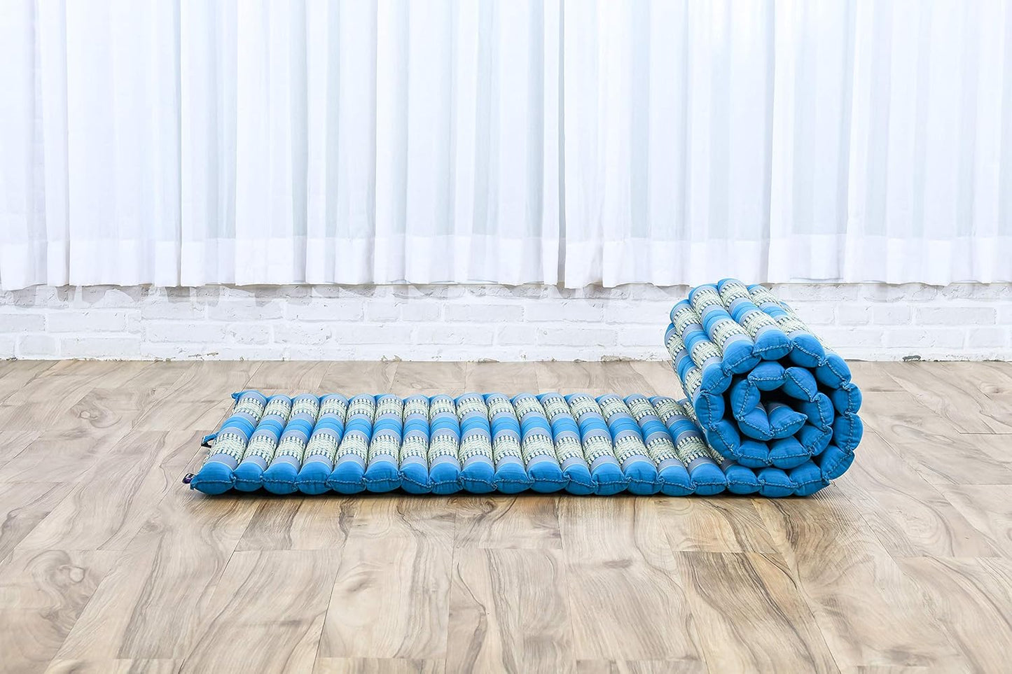 Leewadee - Kapok Roll Mat – Handcrafted Folding Sleep & Relaxation Mattress from Thailand, Ideal as Guest Bed, Camping Mat, Yoga Mat or Traditional Futon, 75 x 39 inches, Anthracite