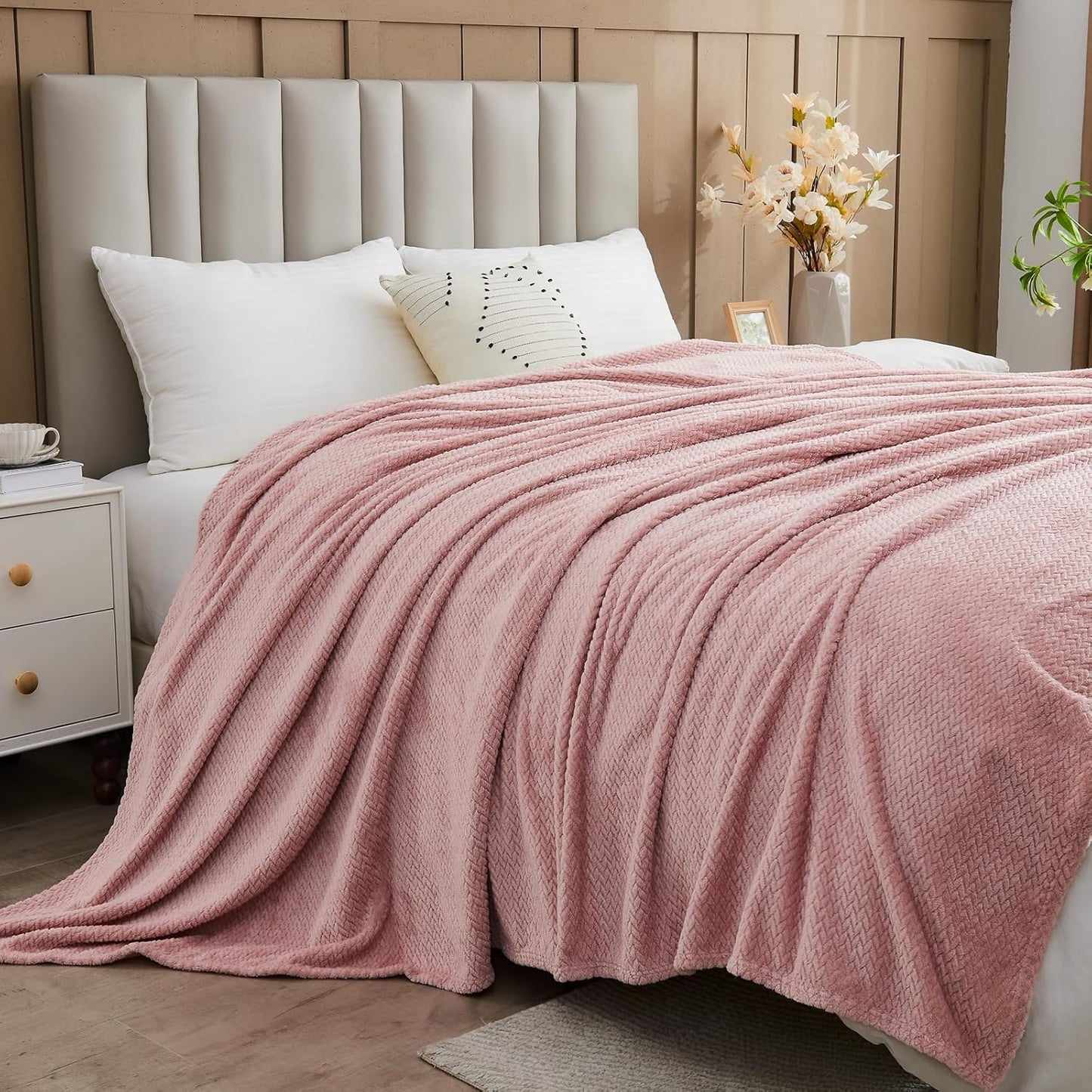 NEWCOSPLAY Super Soft Throw Blanket Light Purple Premium Silky Flannel Fleece Leaves Pattern Lightweight Bed Blanket All Season Use (Light Purple, Throw(50"x60")) - Colors A