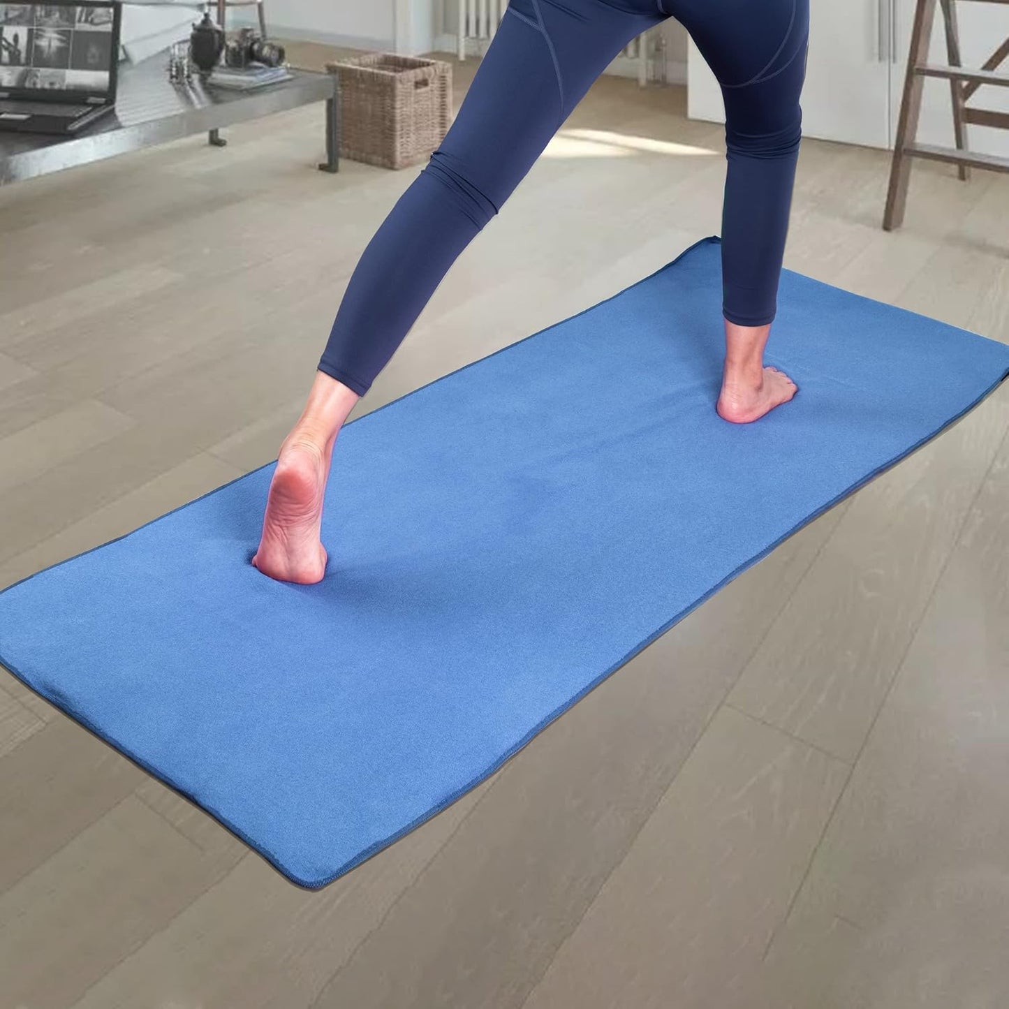 POLYTE Microfiber Hot Yoga Towel Mat with Non-Slip Silicone Grip and Secure Fit Elastic Straps, 24 x 72 in (Gray)
