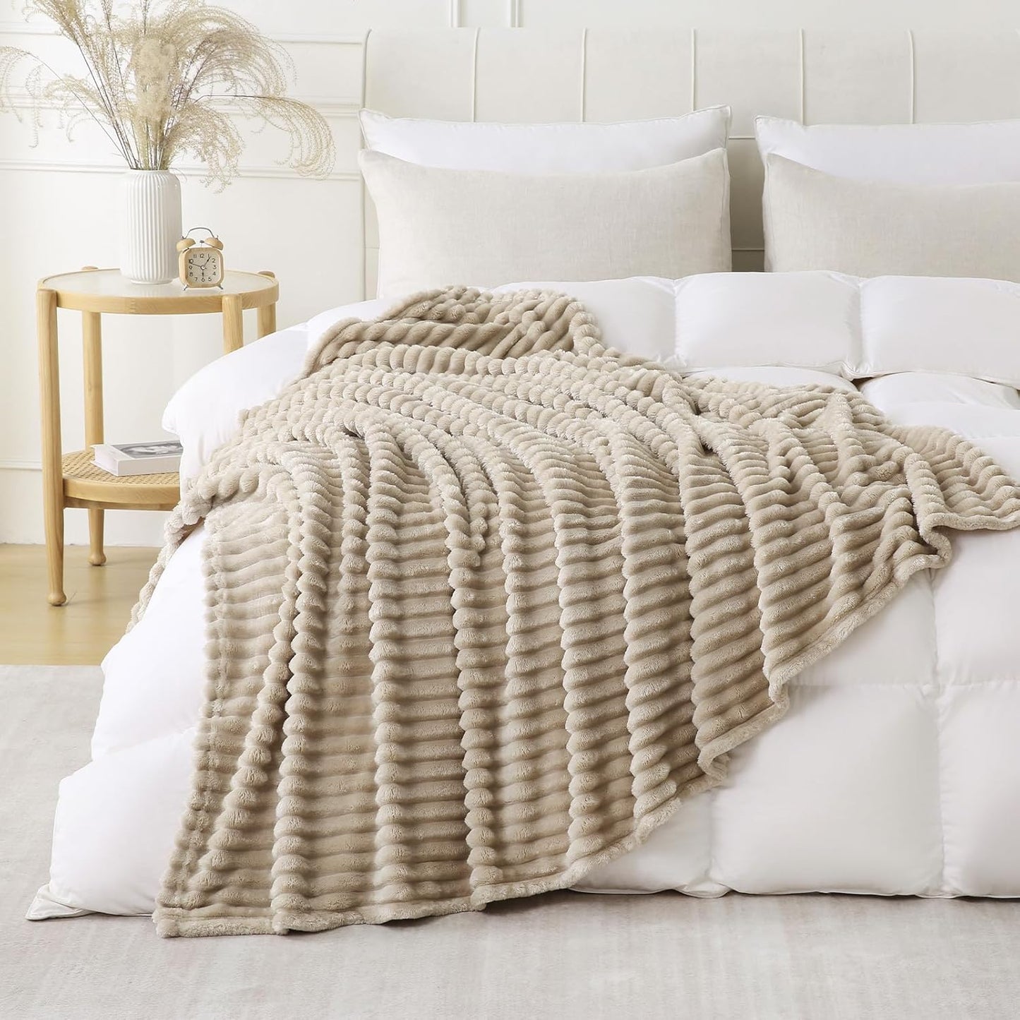 Khaki Throw Blanket for Couch Sofa 50x60 inches Striped Fleece Blankets Room Home Decor Lightweight Plush Soft Cozy Gifts for Women Mom Girls