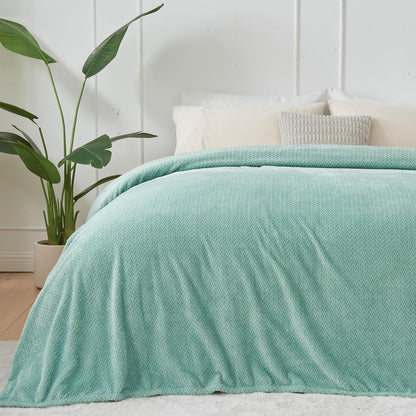 NEWCOSPLAY Super Soft Throw Blanket Light Purple Premium Silky Flannel Fleece Leaves Pattern Lightweight Bed Blanket All Season Use (Light Purple, Throw(50"x60")) - Colors A