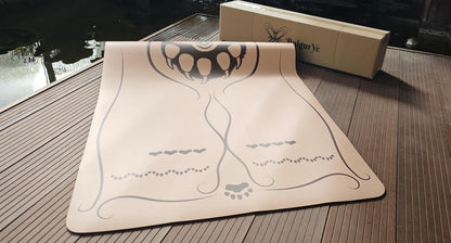 【BulgurYe】 Yoga Mat * Beast Line -- Unique coating technique, Great wear resistance for a long service life, Vividly printed pattern, Natural rubber base, Strong bounce resilience, Absorb sweat instantly to stay dry, Clean and hygienic.