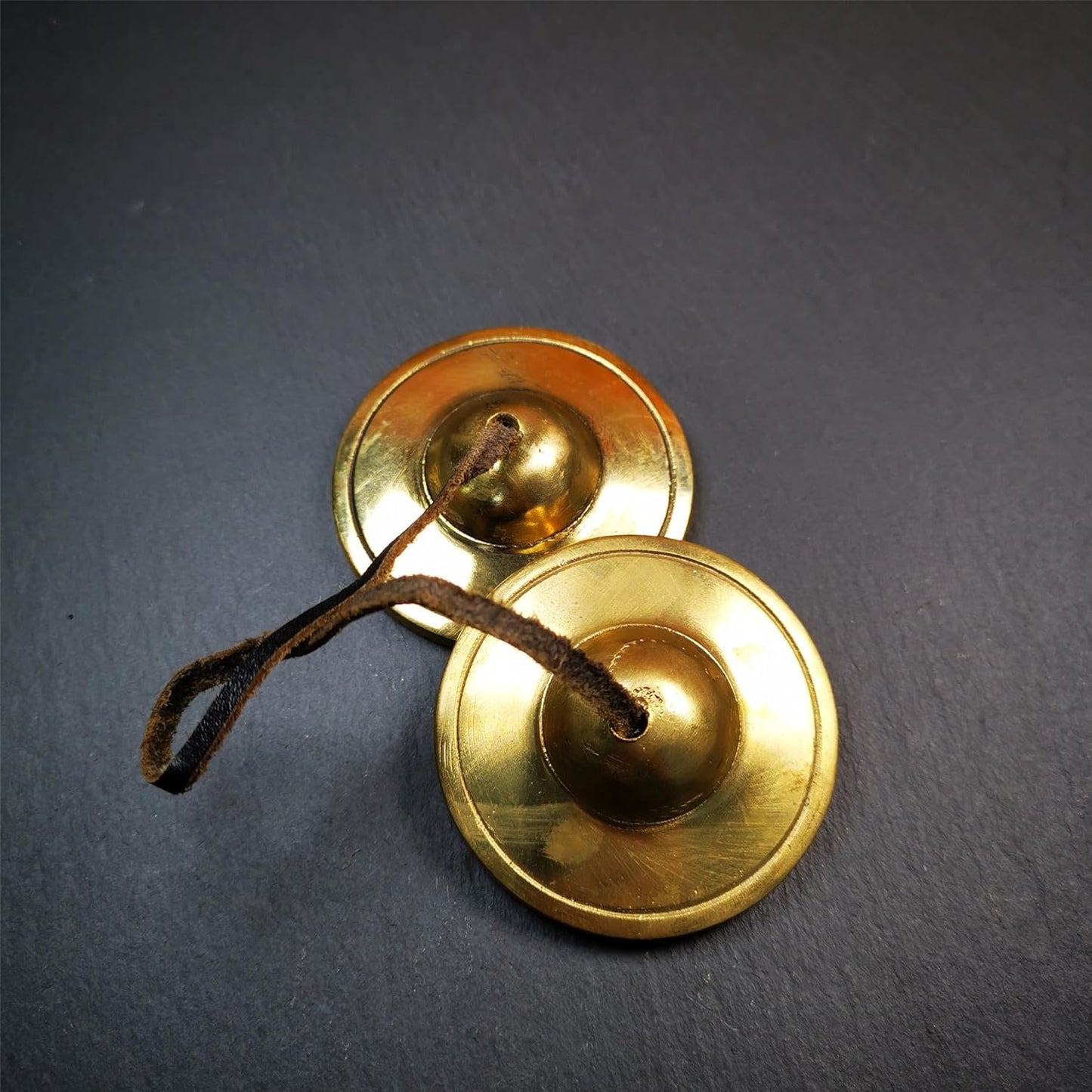 Tibetan Tingsha Bell Set - Tibetan Cymbals - for Sound Healing, Yoga, Meditation, and Mindfulness,Handmade in Nepal,Made of Bronze,Plain Pattern,Black Color，7.7cm/3.0 inch