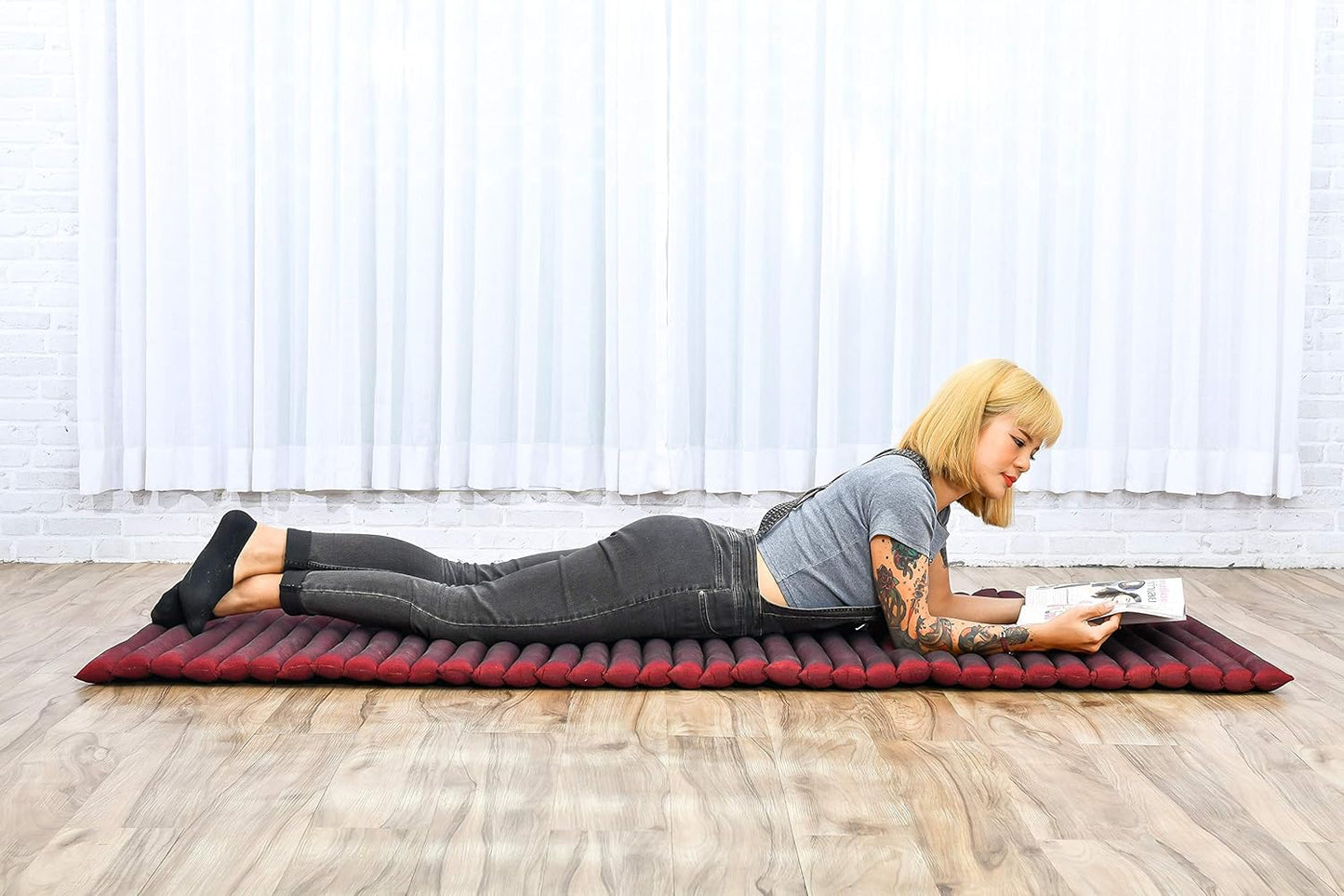 Leewadee - Kapok Roll Mat – Handcrafted Folding Sleep & Relaxation Mattress from Thailand, Ideal as Guest Bed, Camping Mat, Yoga Mat or Traditional Futon, 75 x 39 inches, Anthracite