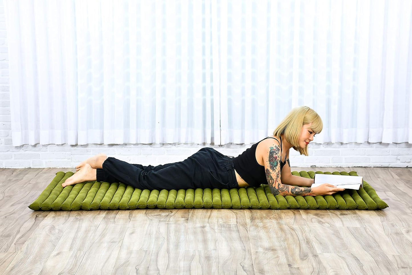 Leewadee - Kapok Roll Mat – Handcrafted Folding Sleep & Relaxation Mattress from Thailand, Ideal as Guest Bed, Camping Mat, Yoga Mat or Traditional Futon, 75 x 39 inches, Anthracite