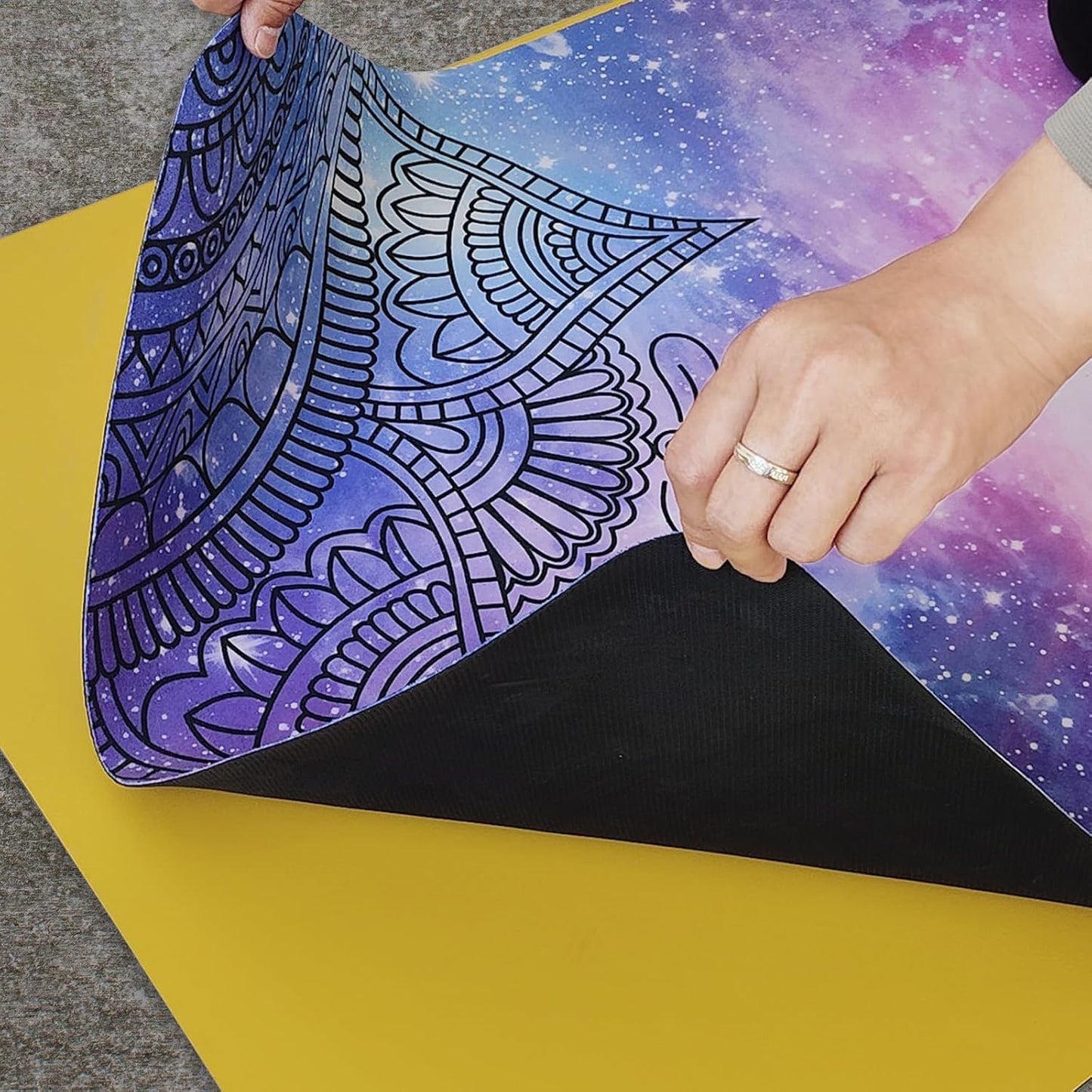 U&M 72'' x 27'' Travel Yoga Mat 1.5mm Thick - Foldable Non-Slip Natural Rubber Base & Suede Mat, Sweat-resistant Antibacterial Light Yoga Mat Material Cover for Women Men, Suitable for Beach Pilates Fitness