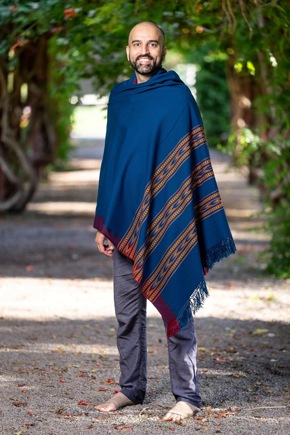 Meditation Shawl – Unisex Prayer Wrap, Large Scarf & Yoga Blanket – Soft, Lightweight & Multipurpose
