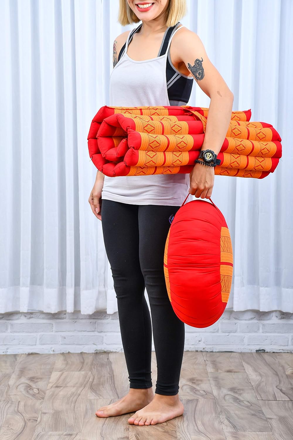 Leewadee Zabuton Seating Cushion – Square Floor Seat for Meditation Exercises, Light Yoga Mat Filled with Kapok