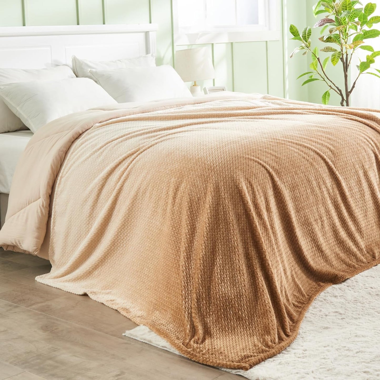 NEWCOSPLAY Super Soft Throw Blanket Light Purple Premium Silky Flannel Fleece Leaves Pattern Lightweight Bed Blanket All Season Use (Light Purple, Throw(50"x60")) - Colors A