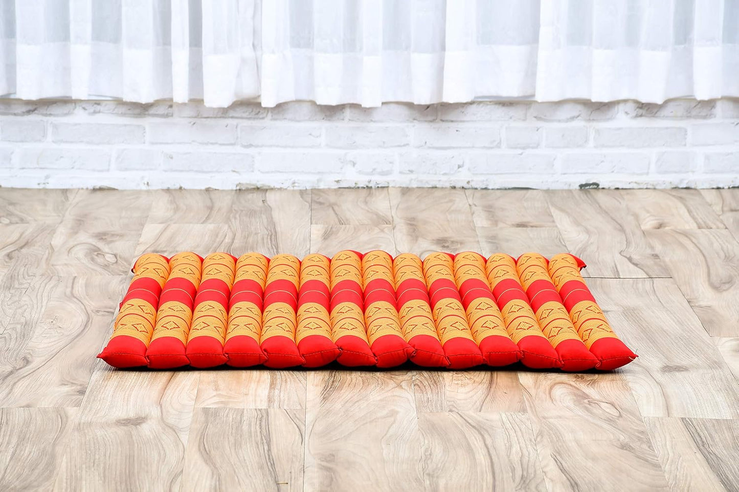 Leewadee Zabuton Seating Cushion – Square Floor Seat for Meditation Exercises, Light Yoga Mat Filled with Kapok