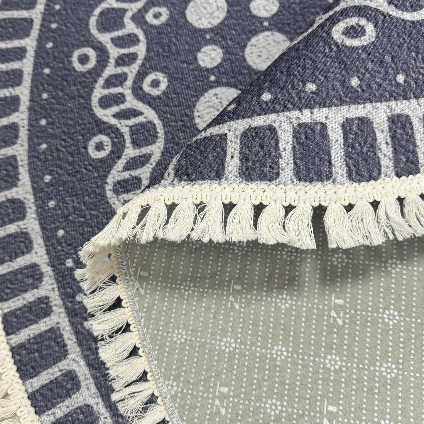 Boho Rug 5Ft Round Bedroom Carpet Circle Nonslip Farmhouse Area Rug Rustic Mandala Floor Mat for Living Room Locker Room Tassel Yoga Throw Rugs Washable Doormat, Purple