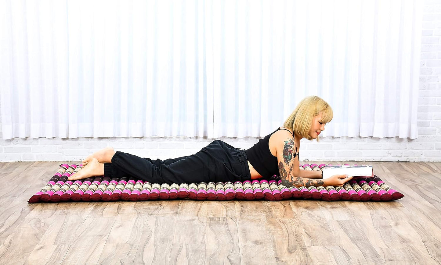 Leewadee - Kapok Roll Mat – Handcrafted Folding Sleep & Relaxation Mattress from Thailand, Ideal as Guest Bed, Camping Mat, Yoga Mat or Traditional Futon, 75 x 39 inches, Anthracite
