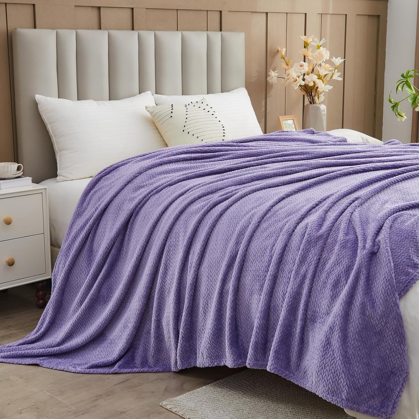 NEWCOSPLAY Super Soft Throw Blanket Light Purple Premium Silky Flannel Fleece Leaves Pattern Lightweight Bed Blanket All Season Use (Light Purple, Throw(50"x60")) - Colors B