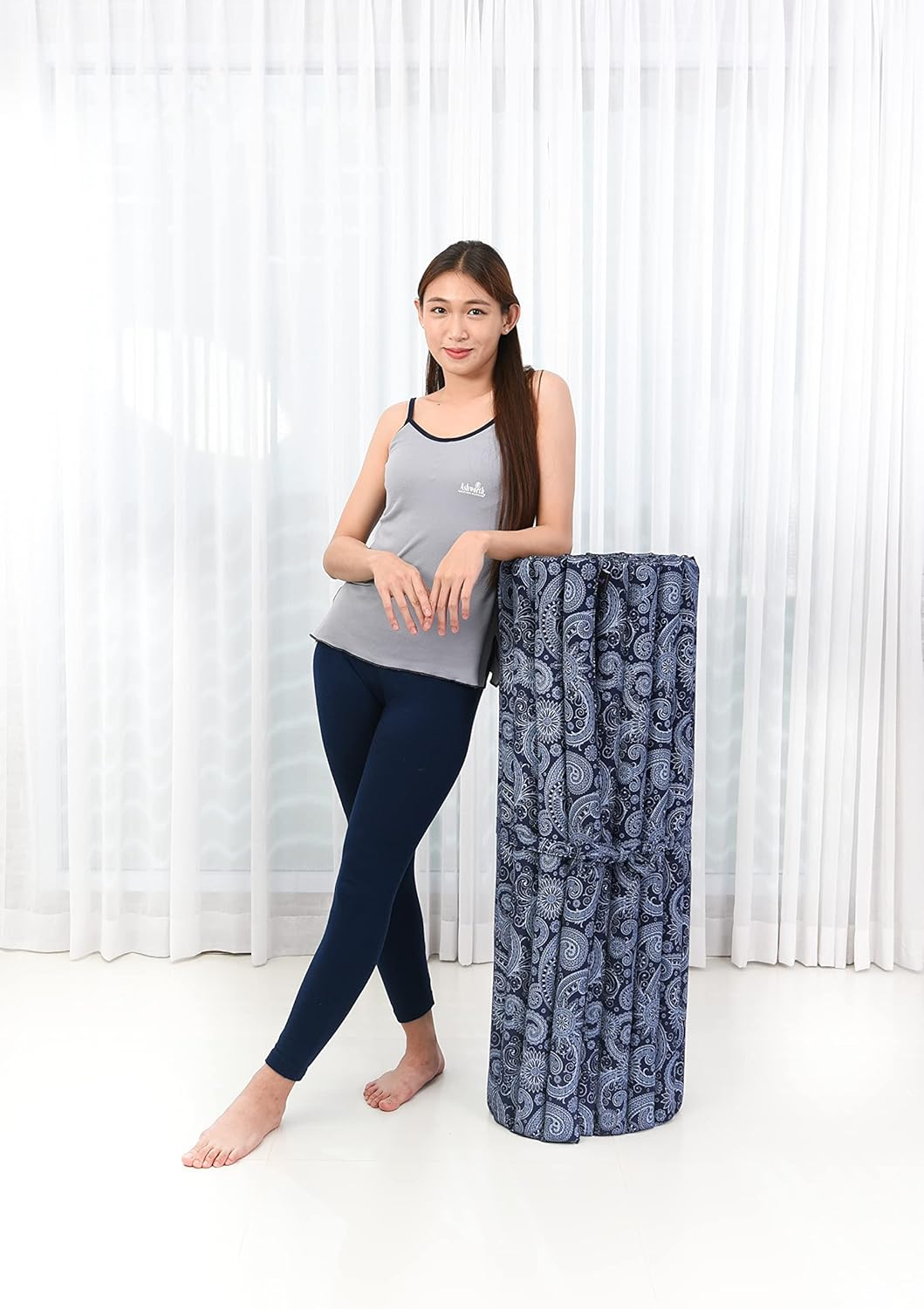 Leewadee - Kapok Roll Mat – Handcrafted Folding Sleep & Relaxation Mattress from Thailand, Ideal as Guest Bed, Camping Mat, Yoga Mat or Traditional Futon, 75 x 39 inches, Anthracite