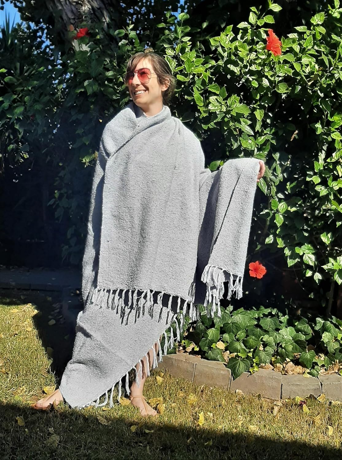Open Road Goods Bulk Handmade Solid Color Yoga Blankets - Thick Mexican Blankets or Throws - Made for Yoga! (12 Pack, Black)