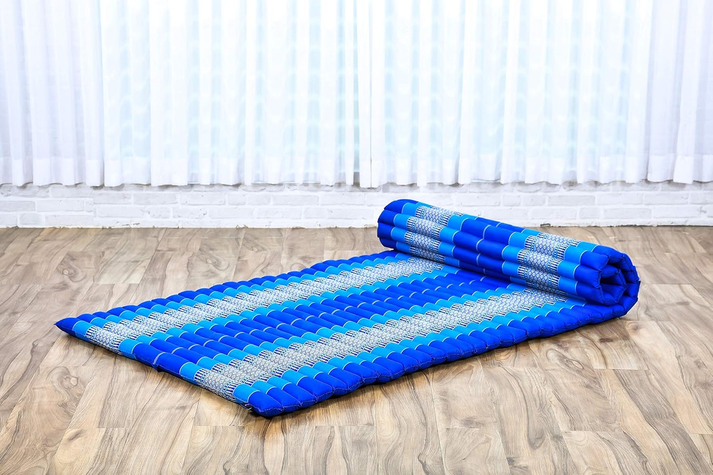 Leewadee - Kapok Roll Mat – Handcrafted Folding Sleep & Relaxation Mattress from Thailand, Ideal as Guest Bed, Camping Mat, Yoga Mat or Traditional Futon, 75 x 39 inches, Anthracite
