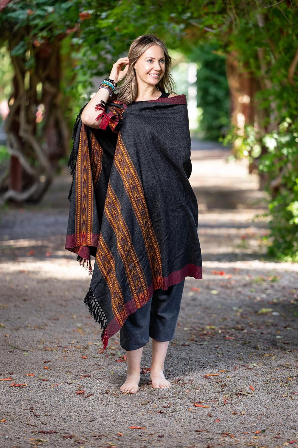Meditation Shawl – Unisex Prayer Wrap, Large Scarf & Yoga Blanket – Soft, Lightweight & Multipurpose
