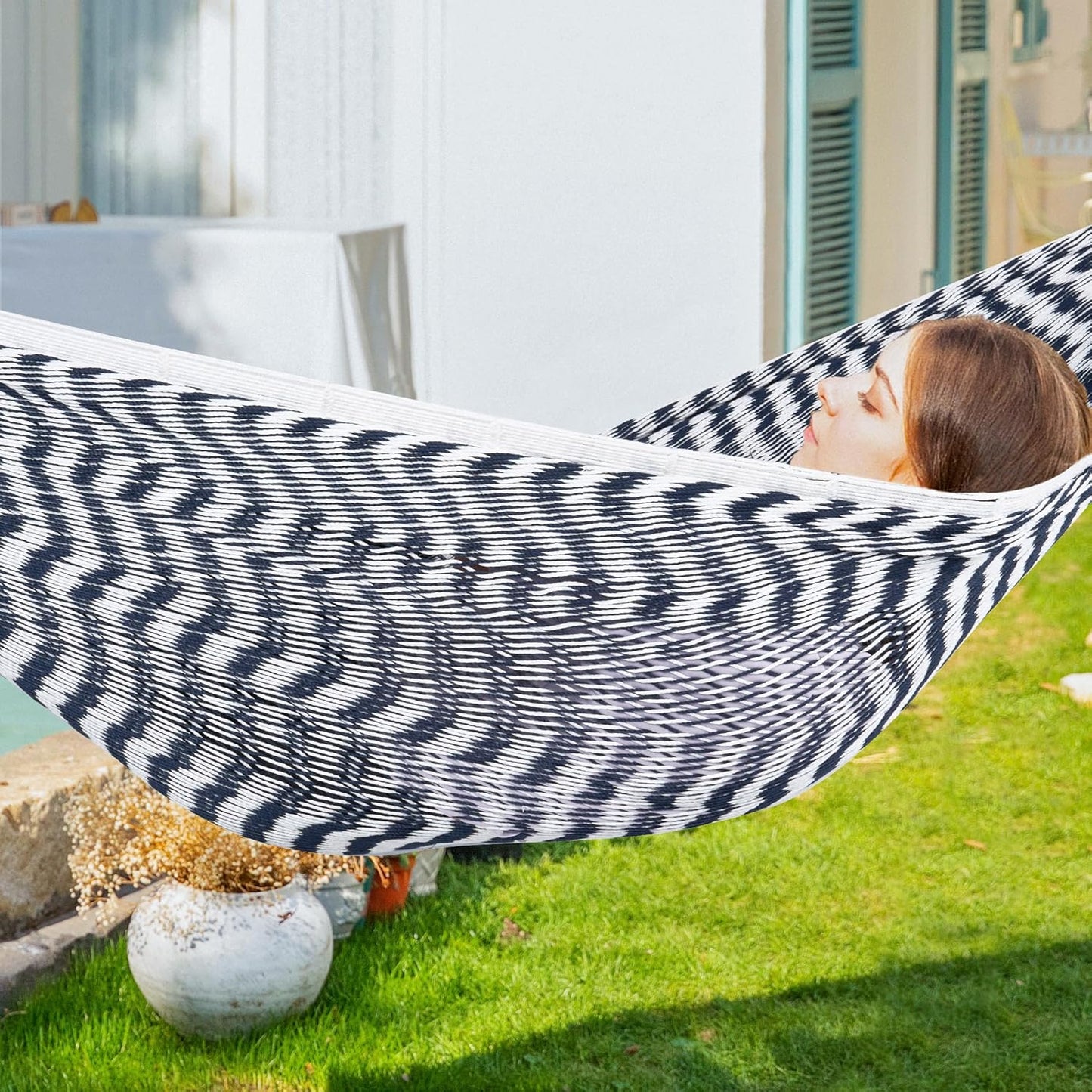 PNAEUT Handwoven Mayan Hammocks, Double Rope Hammock for Outdoor Outside & Indoor, Thick Soft 600 lbs Capacity Heavy-Duty, Includes Tree Straps, Carabiners & Carrying Bag (Nature, X-Large)
