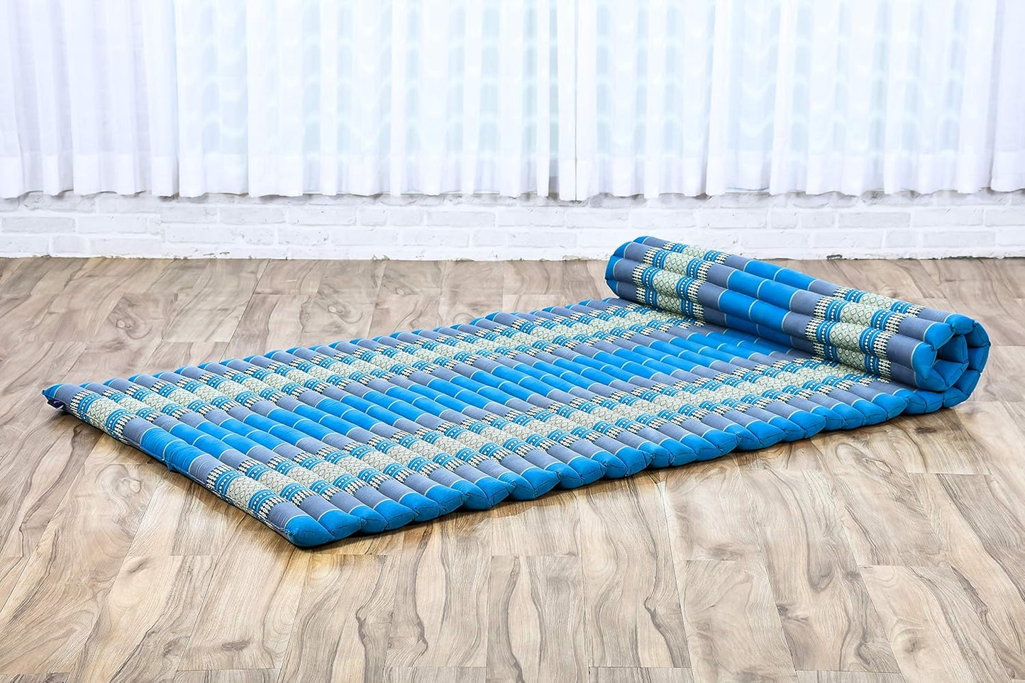 Leewadee - Kapok Roll Mat – Handcrafted Folding Sleep & Relaxation Mattress from Thailand, Ideal as Guest Bed, Camping Mat, Yoga Mat or Traditional Futon, 75 x 39 inches, Anthracite