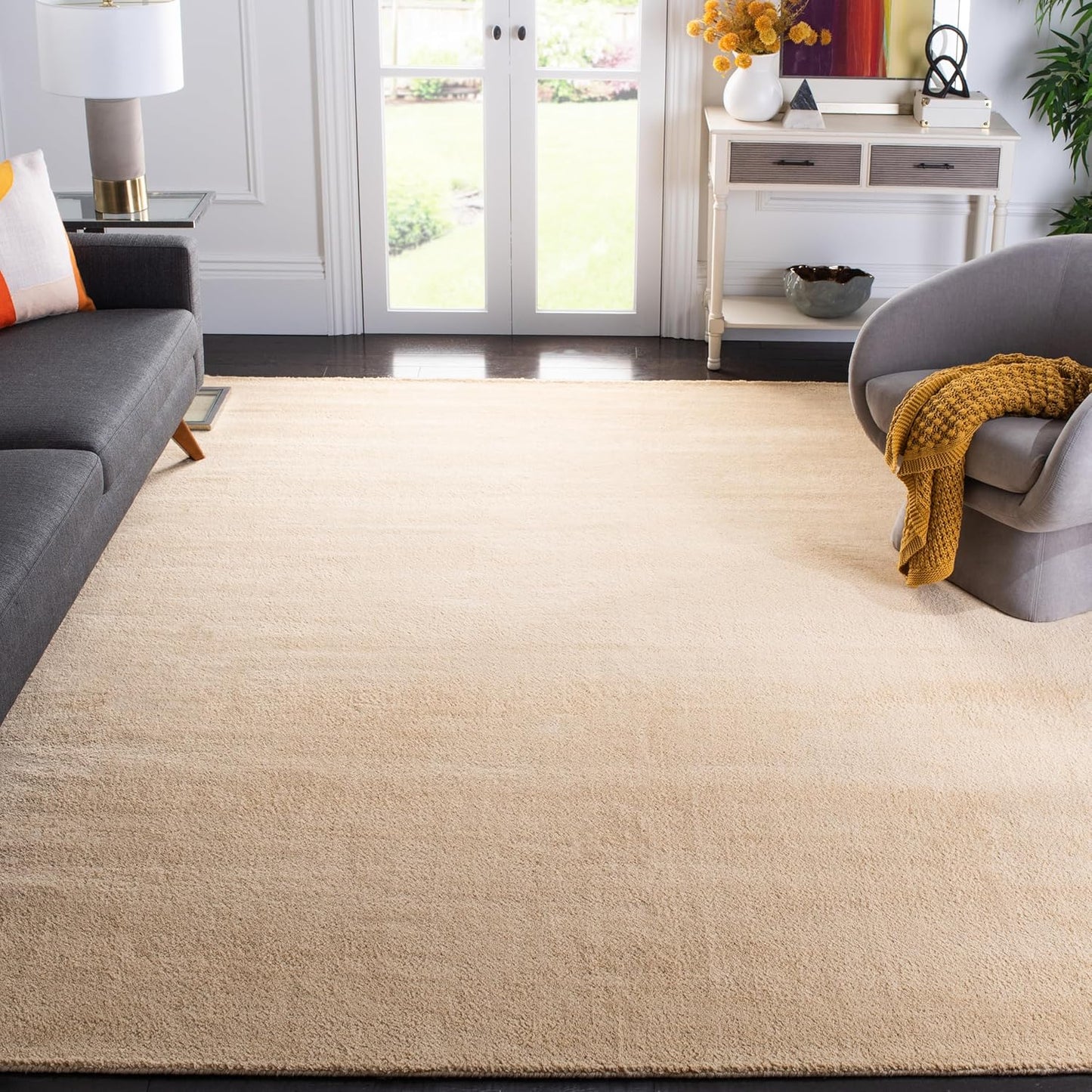 SAFAVIEH Himalaya Collection 6' Round Black HIM610C Handmade Premium Wool Area Rug