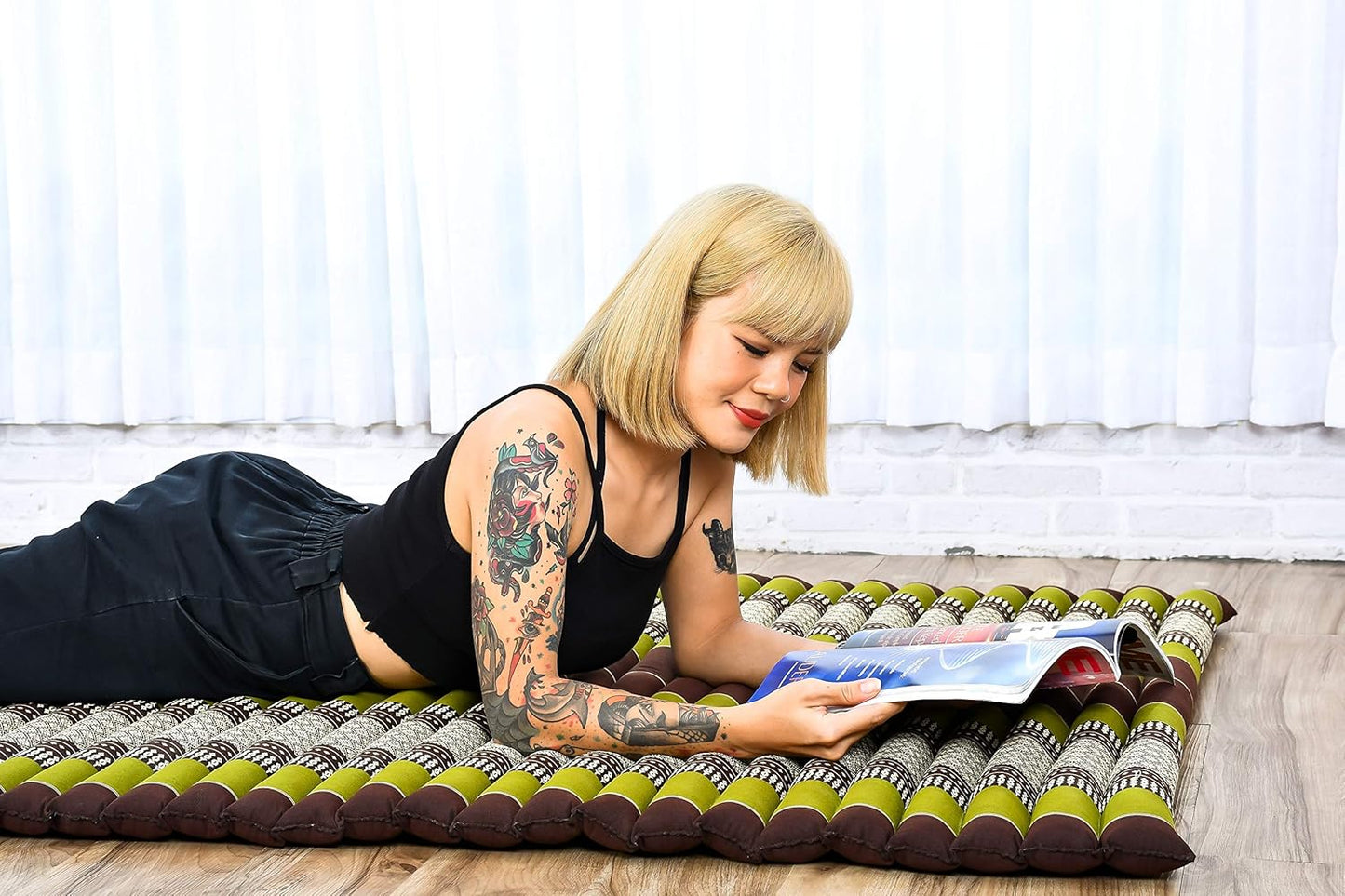 Leewadee - Kapok Roll Mat – Handcrafted Folding Sleep & Relaxation Mattress from Thailand, Ideal as Guest Bed, Camping Mat, Yoga Mat or Traditional Futon, 75 x 39 inches, Anthracite