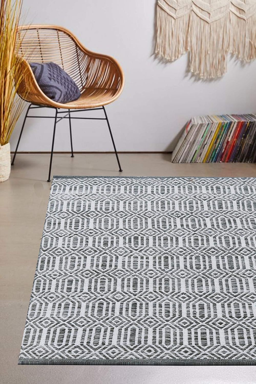 Chardin home Farmhouse Rug 24''x36'' Black-White | Recycled Cotton Hand Woven Rug, Long Boho Rug | Perfect for Hallways, Kitchens, Bathroom, bedrooms, Meditation Yoga Mat | Machine Wash