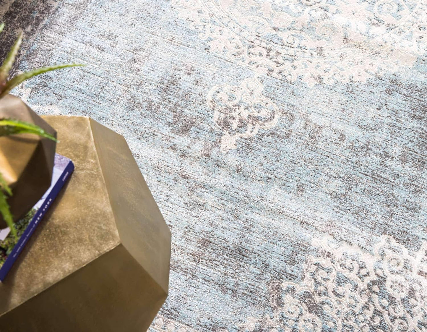 Unique Loom New Classical Collection Area Rug - Olwen (4'Round, Purple/ Gray)