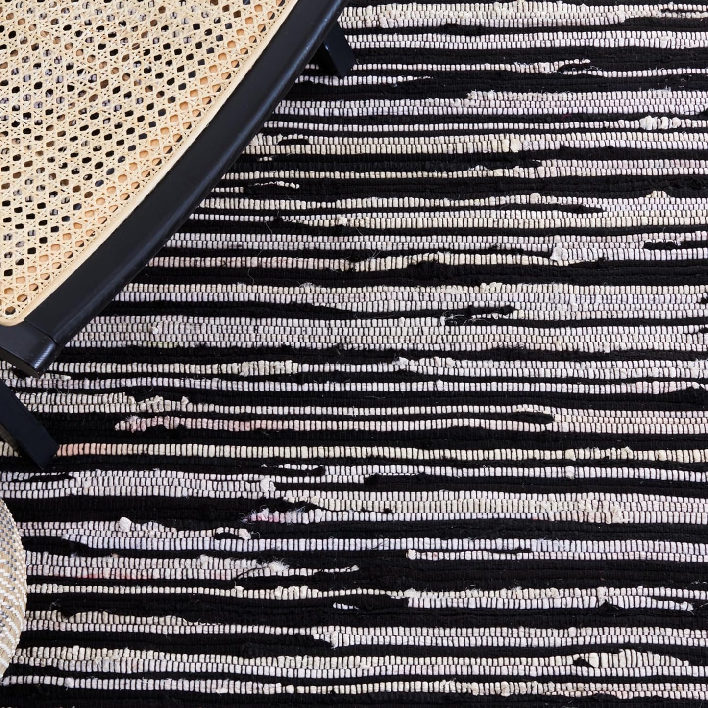 SAFAVIEH Area Rug 3x5 - Rag Rug Collection - Blue & Multi, Handmade Cotton, Boho Stripe Pattern, Ideal for Entryway, Living Room, Bedroom, Dining Space (RAR130B)