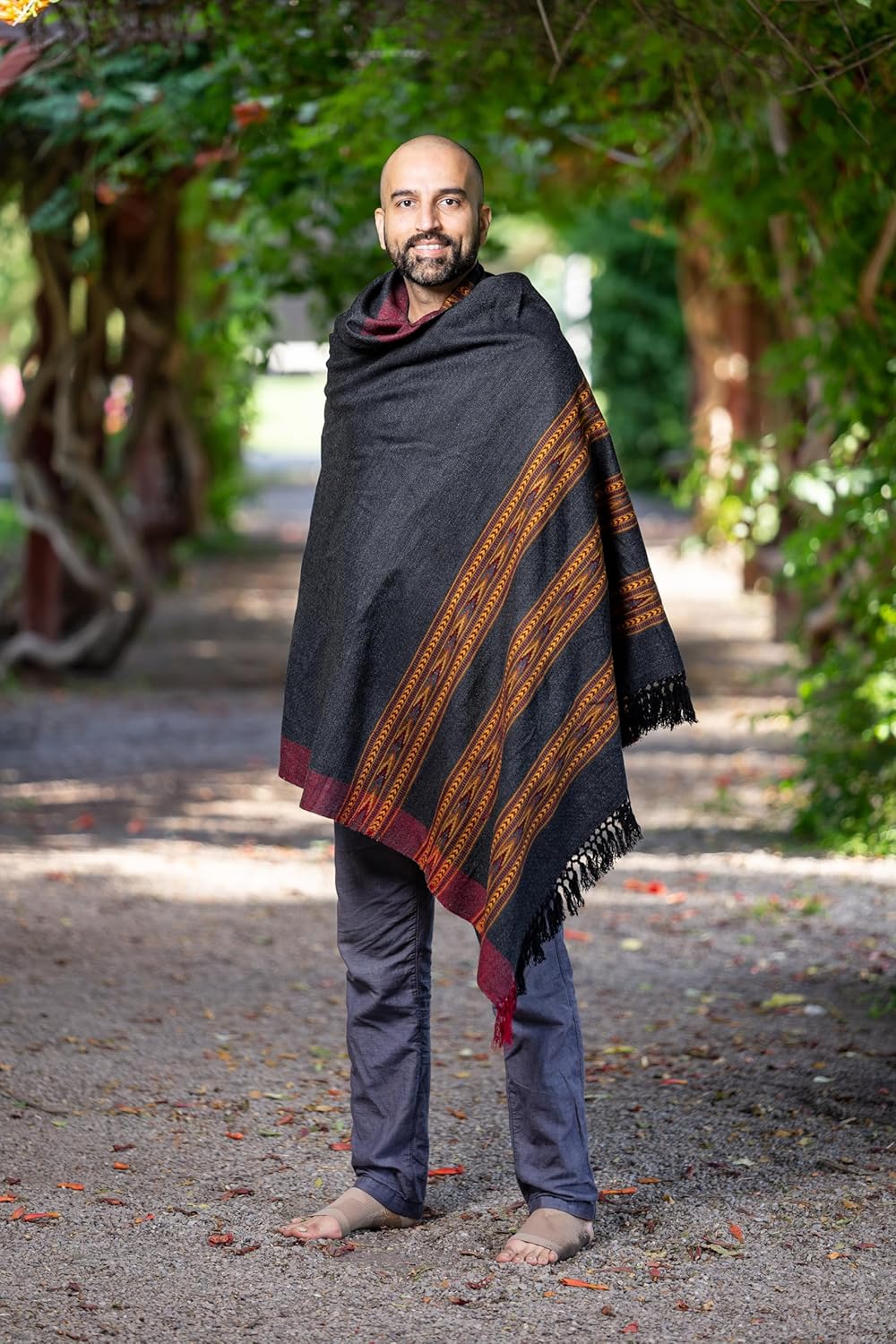 Meditation Shawl – Unisex Prayer Wrap, Large Scarf & Yoga Blanket – Soft, Lightweight & Multipurpose
