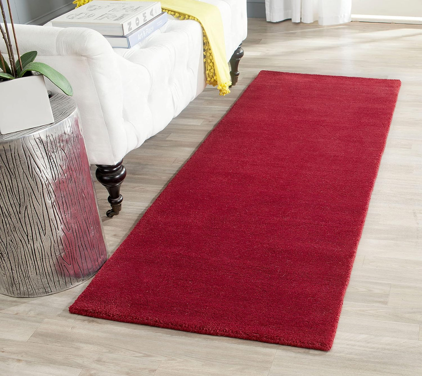 SAFAVIEH Himalaya Collection 6' Round Black HIM610C Handmade Premium Wool Area Rug