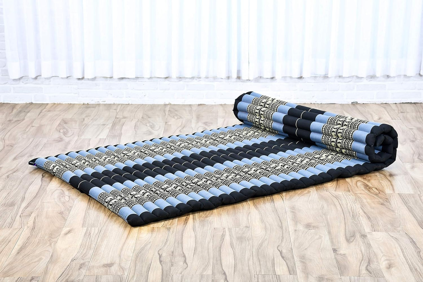 Leewadee - Kapok Roll Mat – Handcrafted Folding Sleep & Relaxation Mattress from Thailand, Ideal as Guest Bed, Camping Mat, Yoga Mat or Traditional Futon, 75 x 39 inches, Anthracite