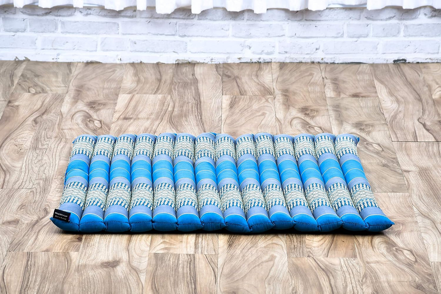 Leewadee Zabuton Seating Cushion – Square Floor Seat for Meditation Exercises, Light Yoga Mat Filled with Kapok