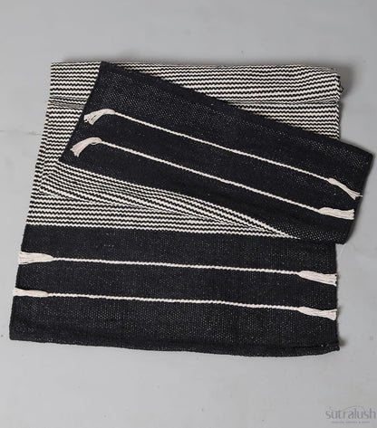 Organic Cotton Yoga Rug, Handwoven Non-Slip Yoga Mat 72x24 Inch, Washable Breathable Fitness Mat for Yoga, Pilates & Meditation, Black & White
