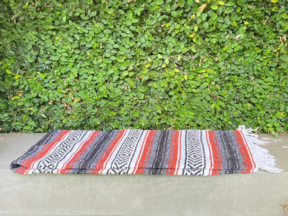 Del Mex Classic Mexican Blanket, Large Authentic Woven Falsa Throw (70"x50"), Artisan Southwest Décor for Beach, Yoga, Outdoors (Lavender)