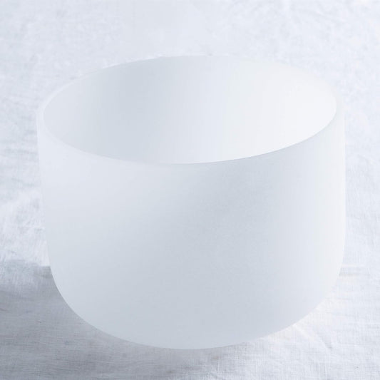 Crystal Singing Bowl with Carrying Case, White, Set of 7 size 6-12" A-G Note 432 hz