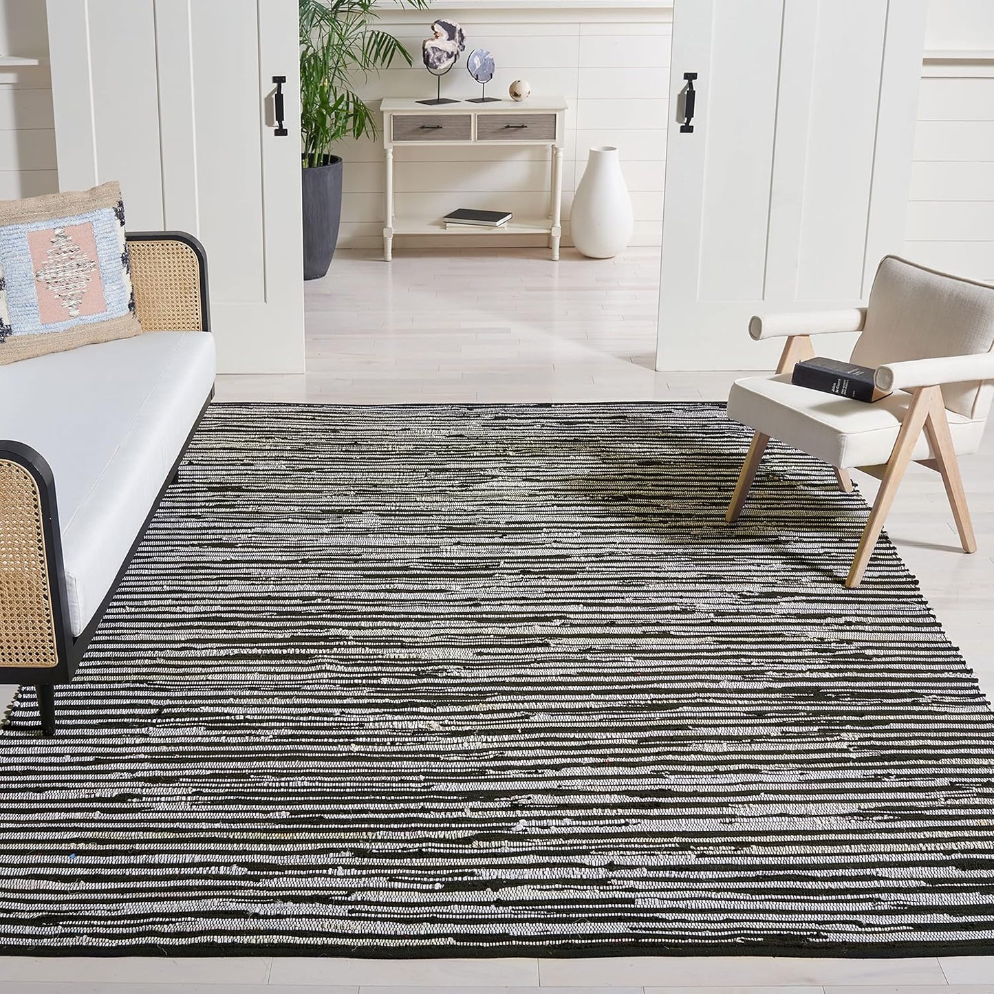 SAFAVIEH Area Rug 3x5 - Rag Rug Collection - Blue & Multi, Handmade Cotton, Boho Stripe Pattern, Ideal for Entryway, Living Room, Bedroom, Dining Space (RAR130B)