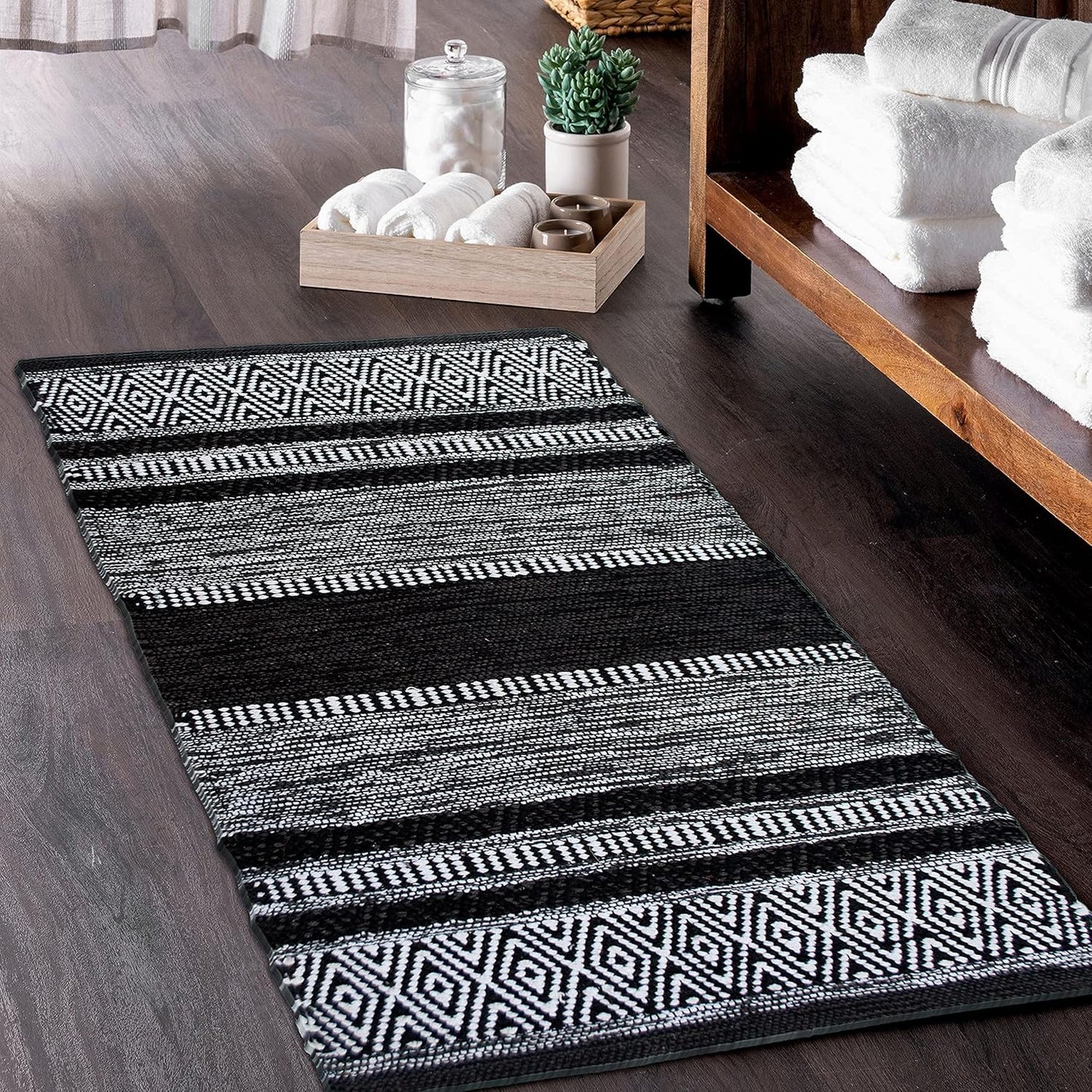 Chardin home Farmhouse Rug 24''x36'' Black-White | Recycled Cotton Hand Woven Rug, Long Boho Rug | Perfect for Hallways, Kitchens, Bathroom, bedrooms, Meditation Yoga Mat | Machine Wash
