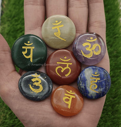 7 Chakra Disc Set Reiki Healing Crystal with Engraved Chakra OM Symbols Holistic Balancing Polished Palm Stones Set with Velvet Pouch