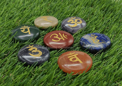 7 Chakra Disc Set Reiki Healing Crystal with Engraved Chakra OM Symbols Holistic Balancing Polished Palm Stones Set with Velvet Pouch