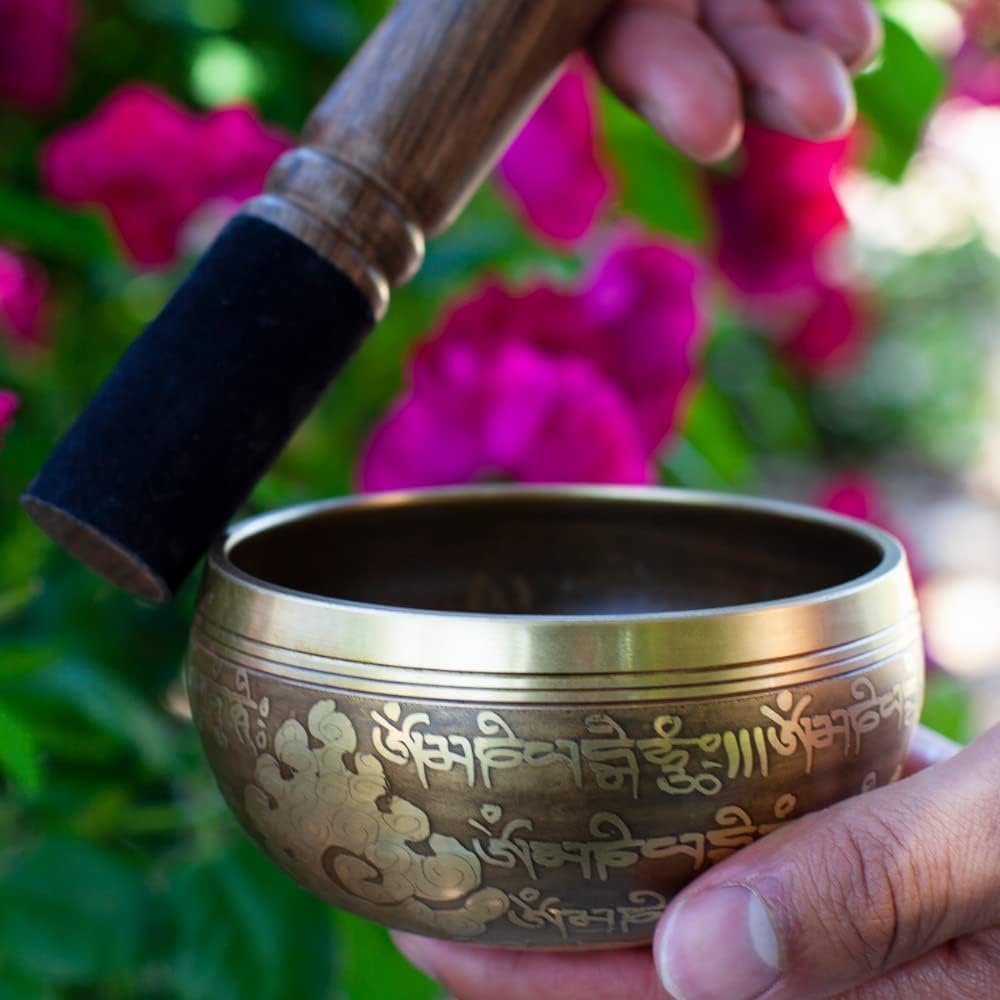 Premium Tibetan Singing Bowl Set – Handmade in Nepal Sound & Meditation Bowl – Spiritual Decor for Yoga, Wellness Spaces & Relaxation (Brown & Red)