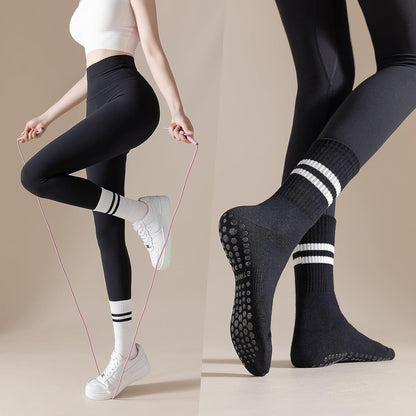 Pilates Socks with Grips for Women, 3 Pairs Womens Grippy Socks
