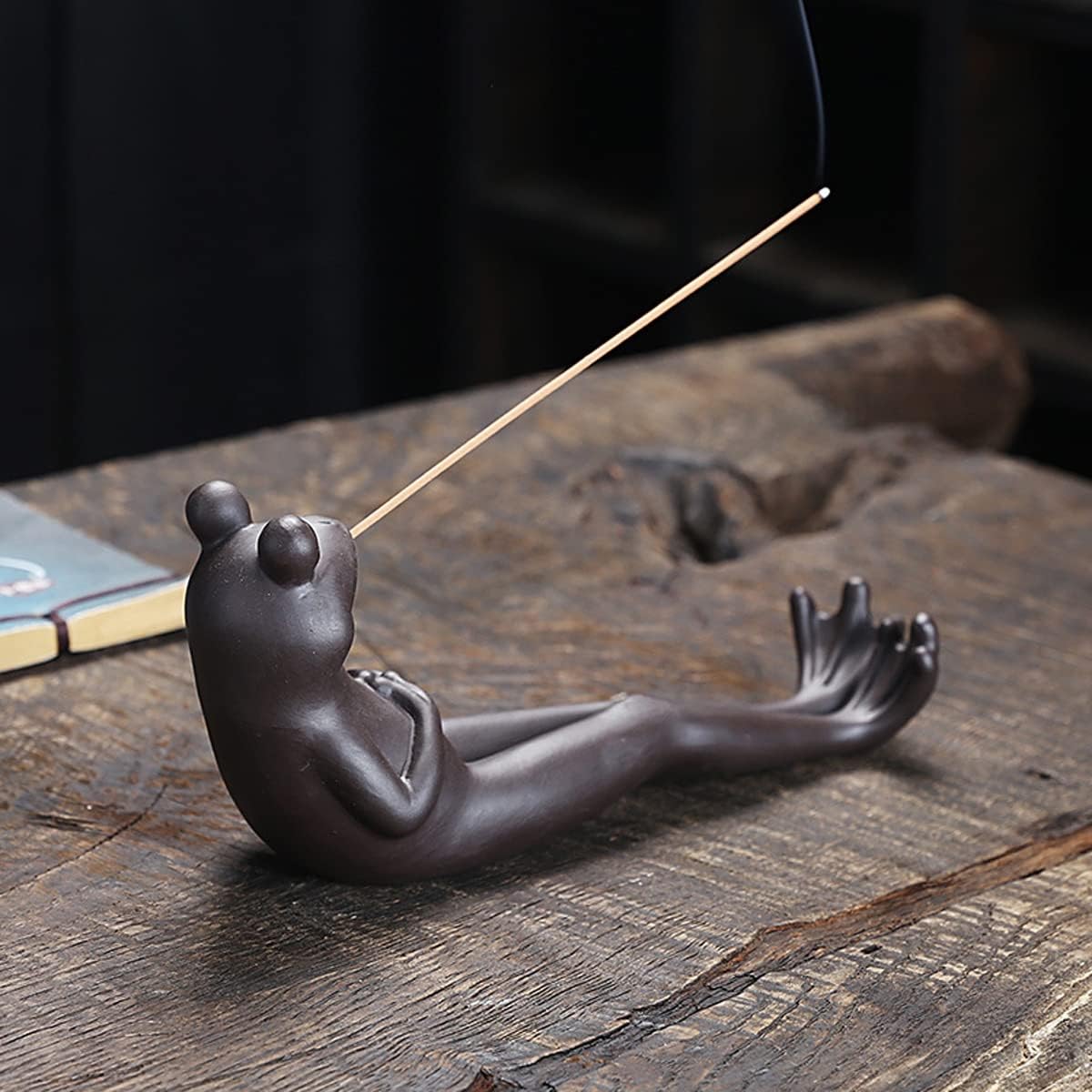 Frog Incense Holder Waterfall - Ceramic Cone Backflow Incense Burner Smoke Fountain, Back Flowing Incense Diffuser with 45 Sticks & 12 Cones, Frog Ornament for Aromatherapy/Yoga/Home Decor