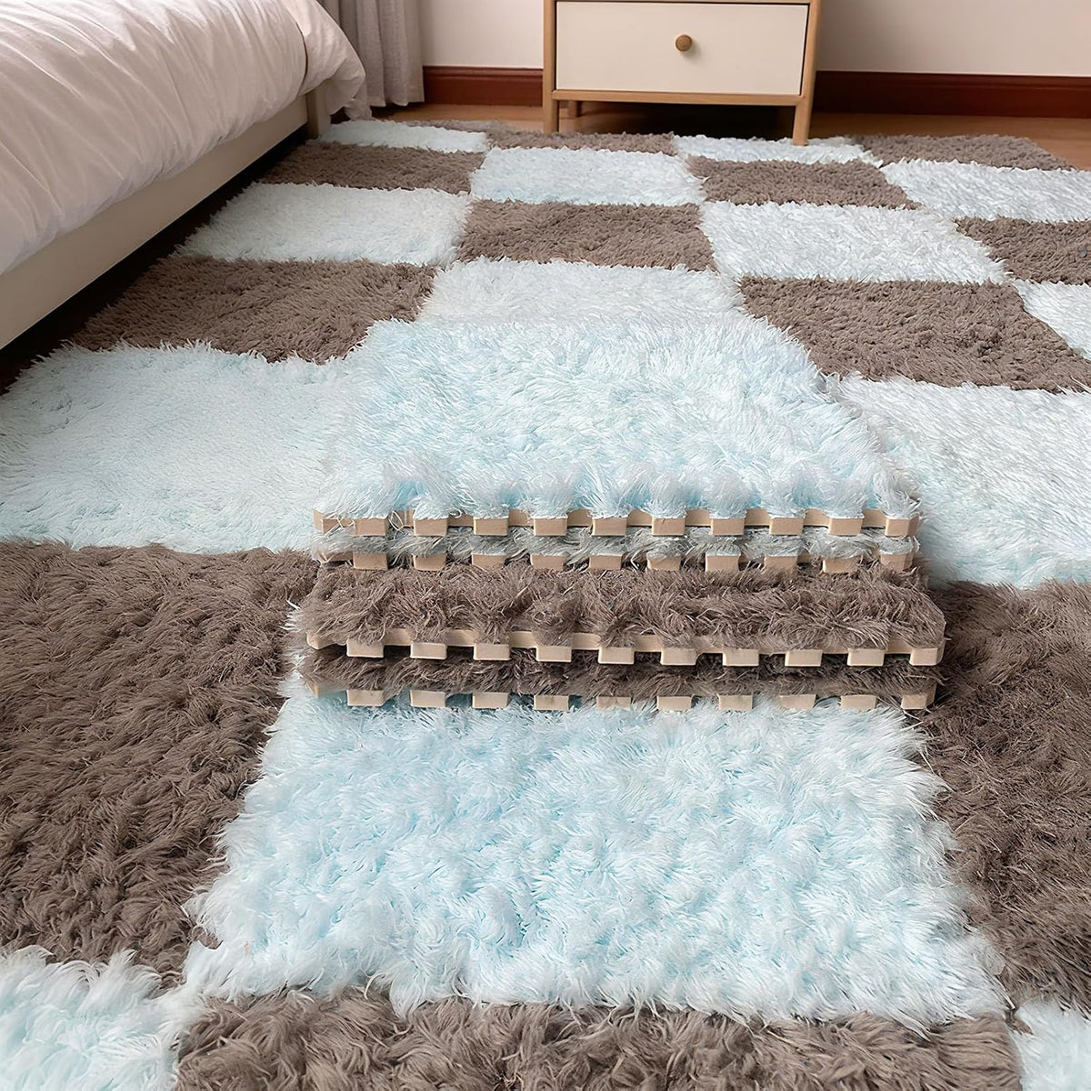 Thickened Plush Foam Interlocking Floor Carpet Mat, 24 Piece 12x12in Fluffy Square Puzzle Foam Carpet Tiles with Edgings, Soft Anti-Slip Shaggy Area Rug Playmat (Green+White)