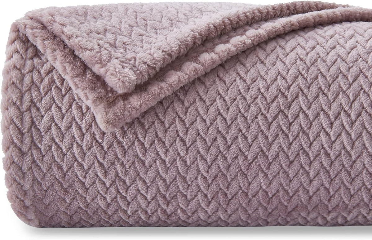 Fleece Leaves Pattern Throw Blanket, Light Purple, 50"x60" | Super Soft Throw Blanket, Lightweight Cozy Bed Sofa Blanket, Premium Silky Flannel Fleece, Travel Blanket for All Season Use - Colors B
