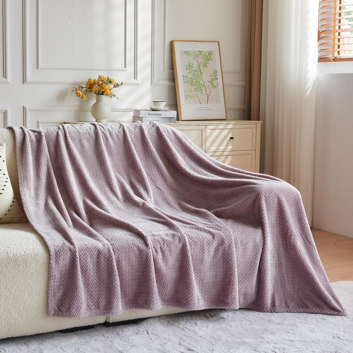 Fleece Leaves Pattern Throw Blanket, Light Purple, 50"x60" | Super Soft Throw Blanket, Lightweight Cozy Bed Sofa Blanket, Premium Silky Flannel Fleece, Travel Blanket for All Season Use - Colors B