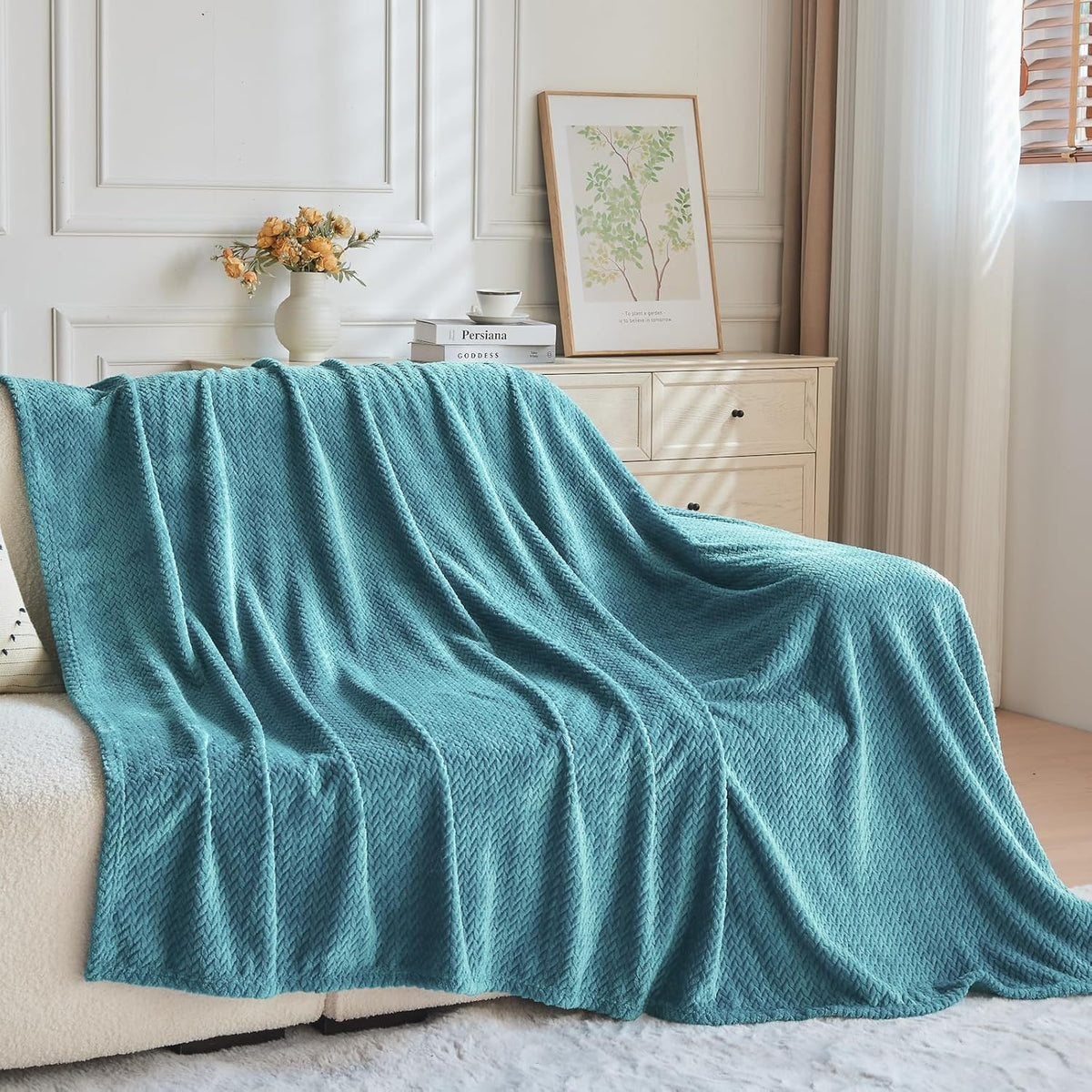 Fleece Leaves Pattern Throw Blanket, Light Purple, 50"x60" | Super Soft Throw Blanket, Lightweight Cozy Bed Sofa Blanket, Premium Silky Flannel Fleece, Travel Blanket for All Season Use - Colors B